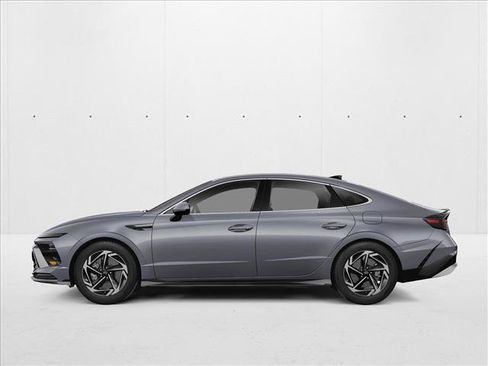 Used 2026 Hyundai Sonata SEL FWD image 2