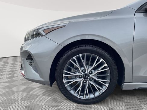 Used 2022 Kia Forte GT-Line w/ GT-Line Technology Package FWD image 11