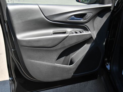 Used 2022 Chevrolet Equinox LT image 13