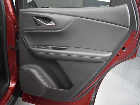 Used 2019 Chevrolet Blazer RS FWD image 32