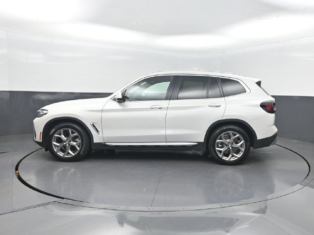 Used 2022 BMW X3 sDrive30i RWD image 3