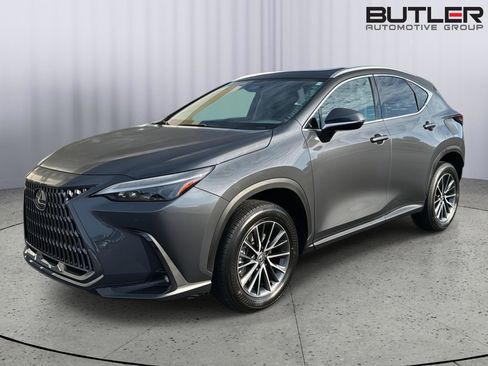 Certified 2025 Lexus NX 250 FWD w/ Towing Package (2000 Lbs) image 2