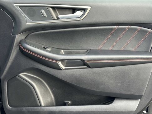 Used 2022 Ford Edge ST-Line image 17