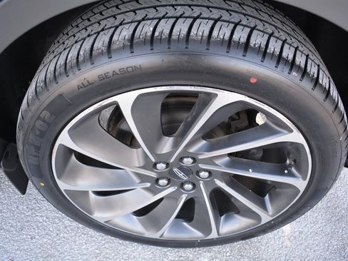 Used 2019 Lincoln Nautilus Reserve w/ Cargo Utility Package image 28