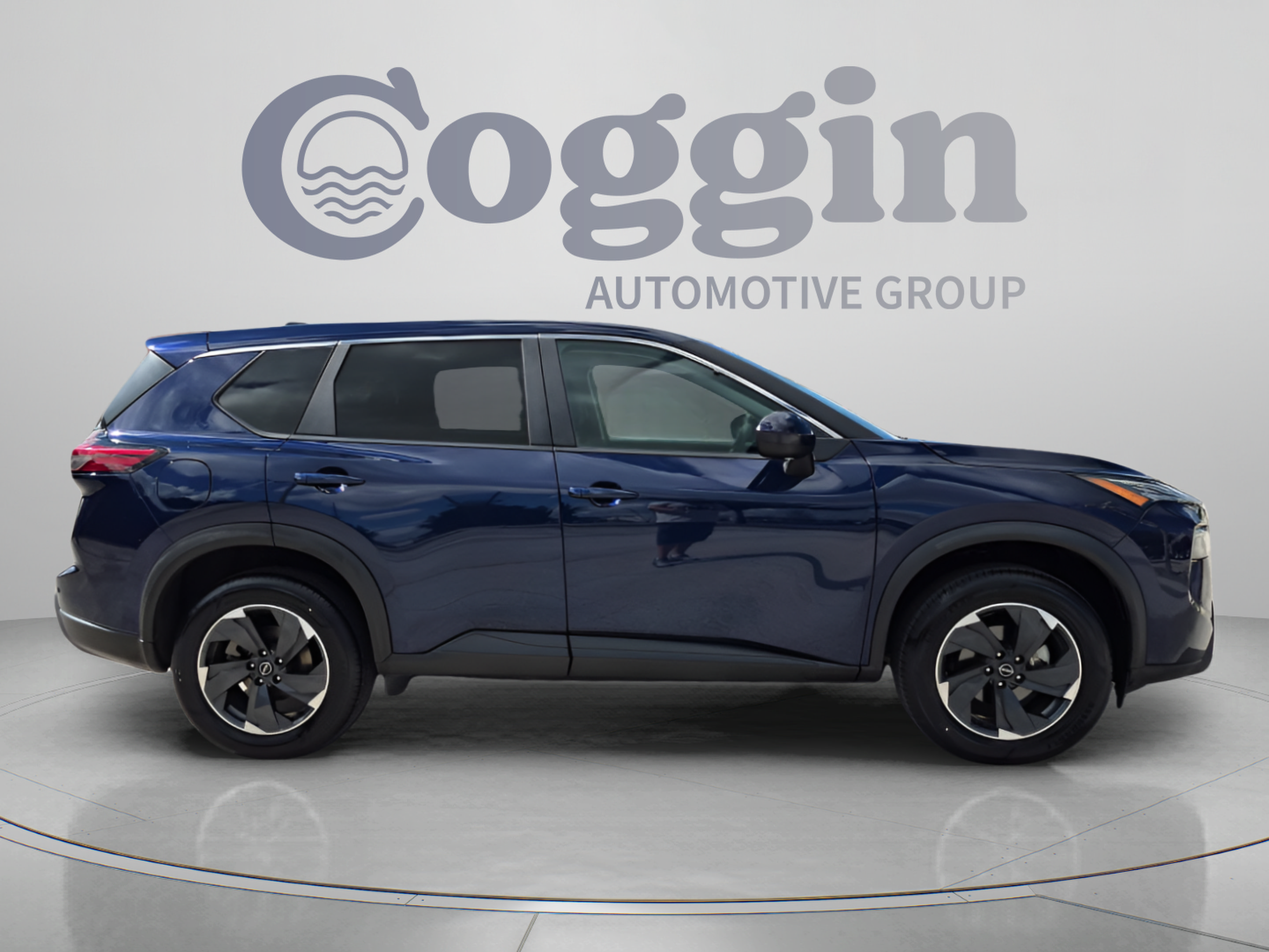 Used 2024 Nissan Rogue SV FWD image 7