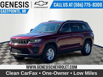 Used 2023 Jeep Grand Cherokee Laredo w/ Luxury Tech Group I