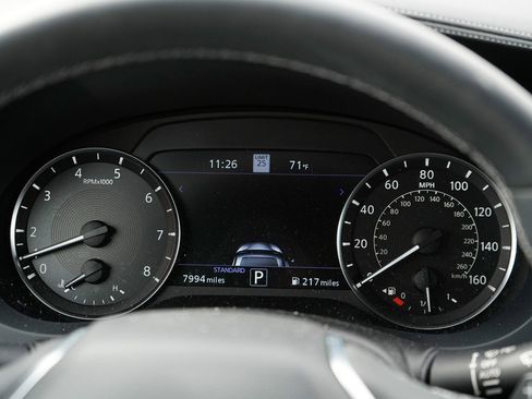 Used 2025 INFINITI QX55 Essential image 9