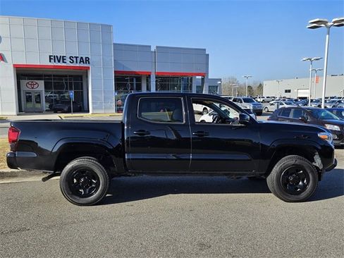 Used 2023 Toyota Tacoma SR image 13