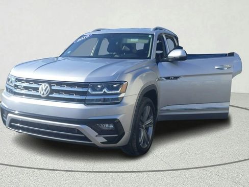 Used 2018 Volkswagen Atlas SE w/ R-Line Package image 10