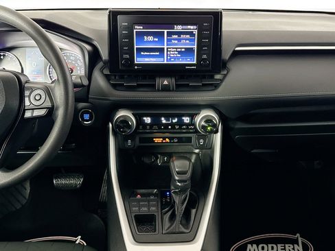 Used 2020 Toyota RAV4 XLE w/ All Weather Liner Package image 22