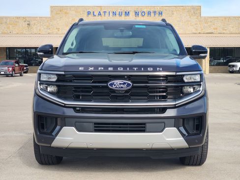 New 2026 Ford Expedition Platinum w/ Driver's Package AWD/4WD image 6