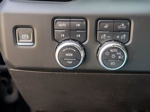 Used 2024 GMC Sierra 2500 AT4 w/ AT4 Premium Plus Package image 20