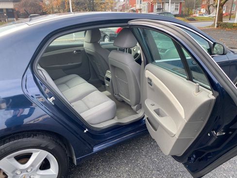 Used 2010 Chevrolet Malibu LS image 13