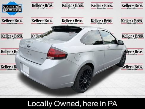 Used 2009 Ford Focus SES FWD image 2
