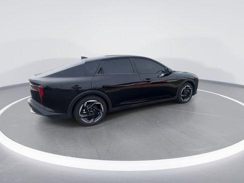 Used 2025 Kia K4 EX image 8