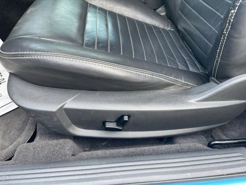 Used 2010 Dodge Challenger R/T RWD image 15