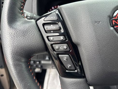 Used 2023 Nissan Frontier PRO-4X w/ Pro Convenience Package AWD/4WD image 25