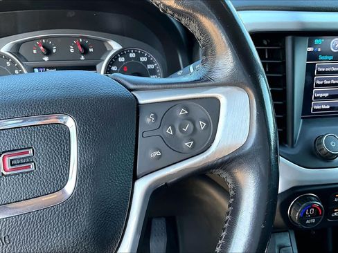 Used 2019 GMC Acadia SLT FWD image 19