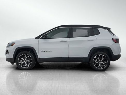 New 2026 Jeep Compass Limited image 4