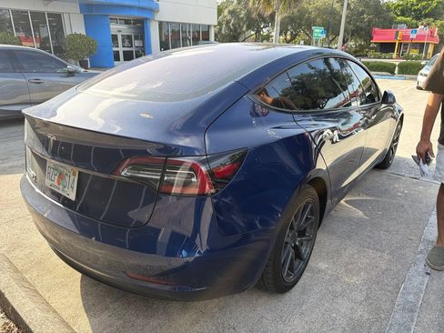 Used 2018 Tesla Model 3 Long Range RWD image 5