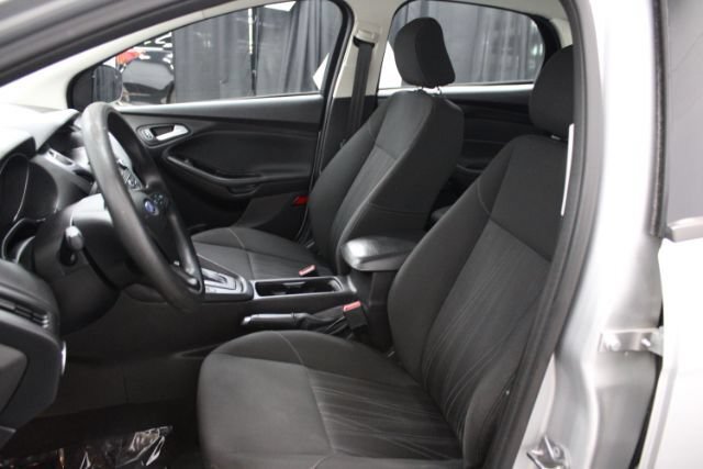 Used 2015 Ford Focus SE FWD image 10