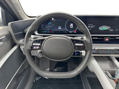 Certified 2025 Hyundai Ioniq 6 SEL image 12