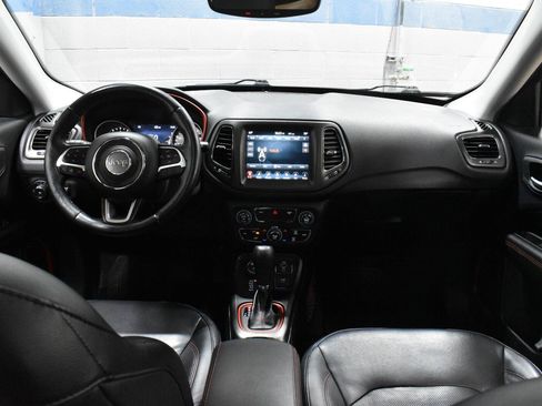 Used 2017 Jeep Compass Trailhawk w/ Leather Interior Group AWD/4WD image 6