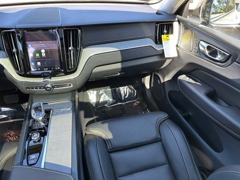 New 2025 Volvo XC60 B5 Ultra w/ Protection Package Premier image 18