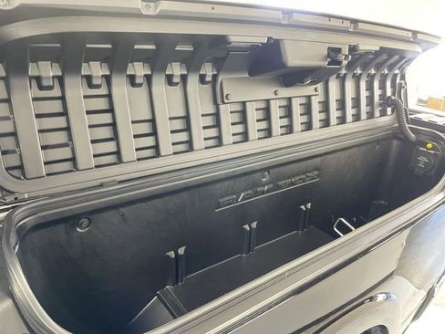 Used 2025 RAM 1500 Limited image 30