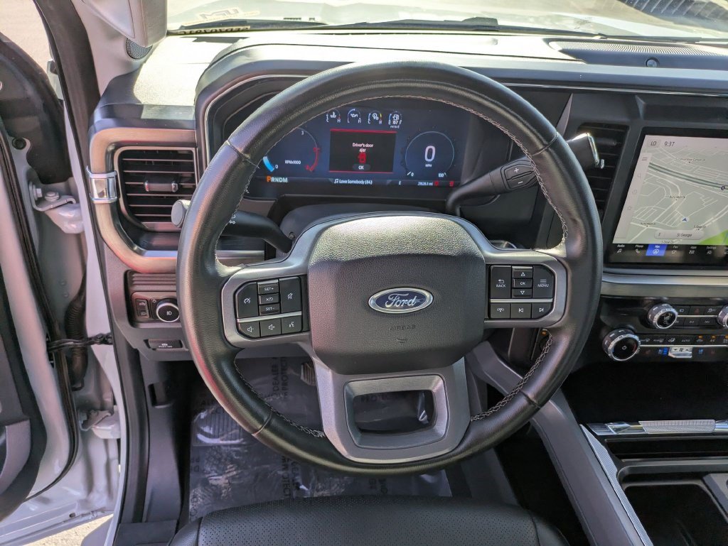 Used 2025 Ford F250 Lariat AWD/4WD image 15