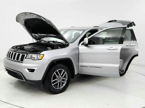 Used 2020 Jeep Grand Cherokee Limited w/ Luxury Group II RWD image 9