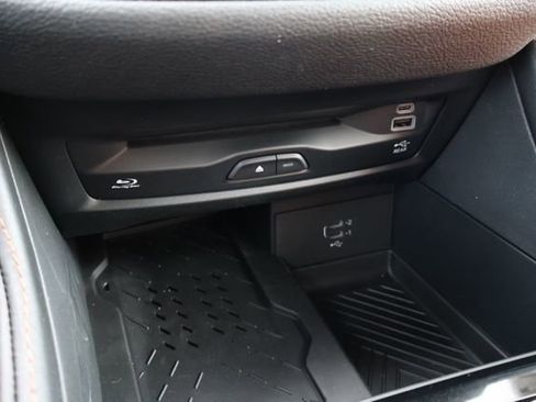 New 2026 Chrysler Pacifica Pinnacle image 19