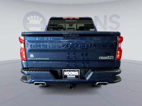 Used 2023 Chevrolet Silverado 1500 High Country w/ Technology Package AWD/4WD image 5