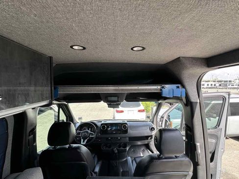 Used 2020 Mercedes-Benz Sprinter 2500 image 22