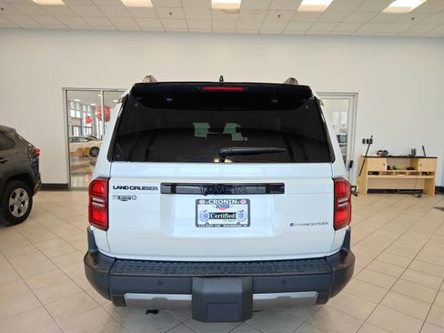 Used 2025 Toyota Land Cruiser w/ Premium Package image 4
