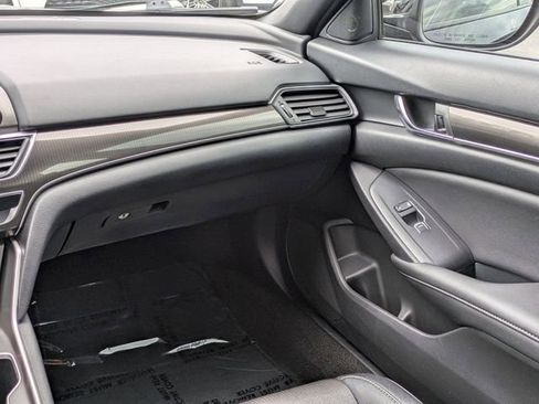 Used 2020 Honda Accord Sport image 17