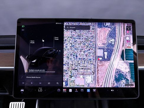 Used 2022 Tesla Model 3 Performance AWD/4WD image 6