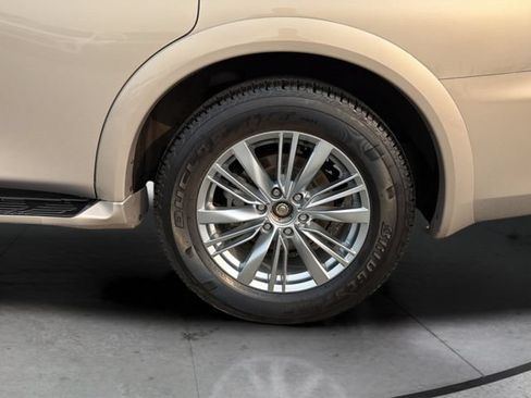 Used 2018 INFINITI QX80 4WD w/ All Season Package image 30