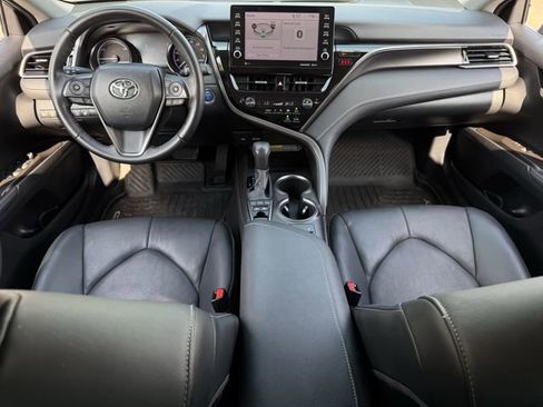 Used 2021 Toyota Camry XSE w/ Cold Weather Package FWD image 10