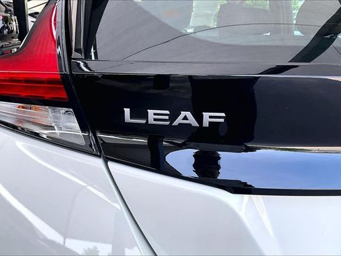 Used 2025 Nissan Leaf SV Plus FWD image 9