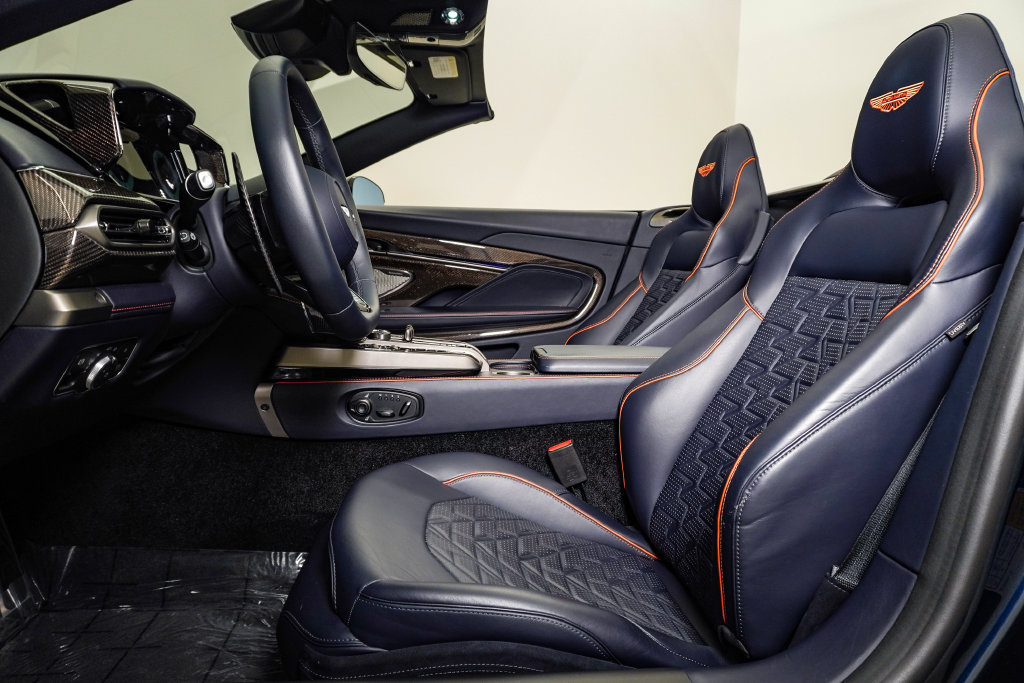Used 2026 Aston Martin Vanquish Convertible RWD image 23
