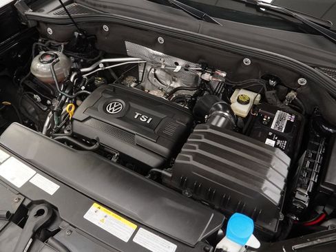 Used 2022 Volkswagen Atlas Cross Sport SE image 50