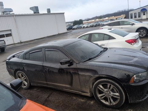 Used 2012 Dodge Charger SXT Plus image 5
