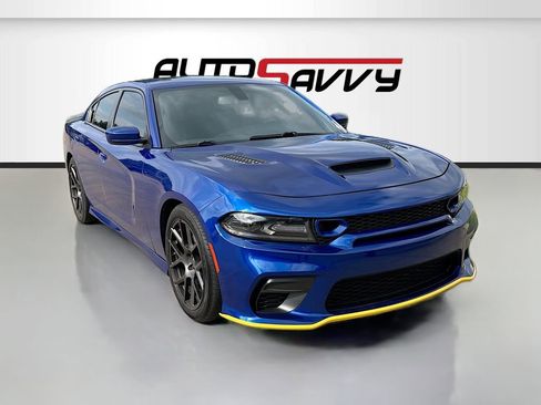 Used 2019 Dodge Charger R/T w/ Plus Group RWD image 1