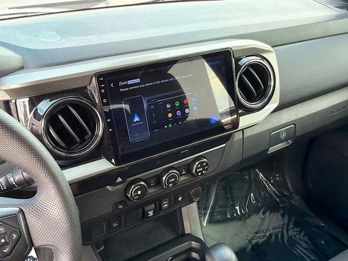 Used 2019 Toyota Tacoma TRD Sport RWD image 24