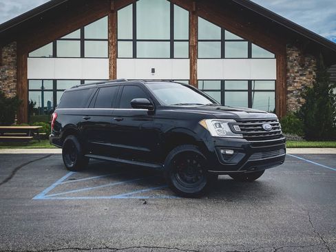 Used 2019 Ford Expedition Max XLT AWD/4WD image 1