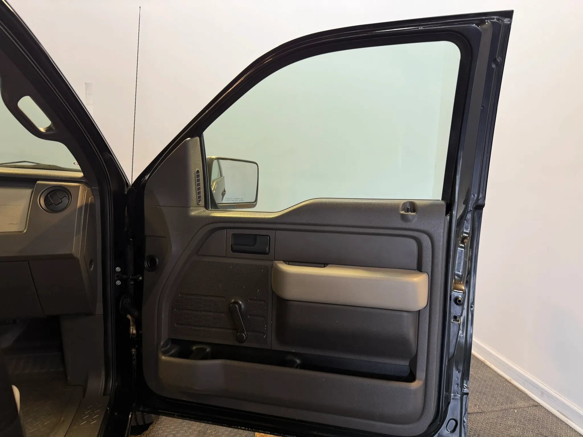 Used 2010 Ford F150 XL RWD image 24