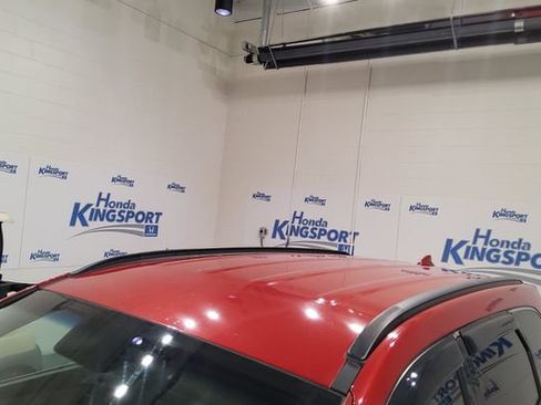 Used 2016 Hyundai Santa Fe SE AWD/4WD image 32