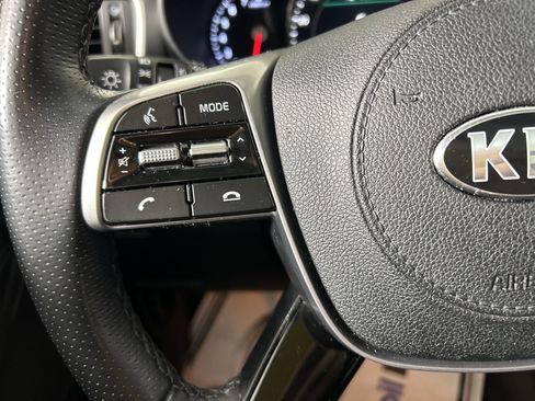 Used 2019 Kia Sorento SX w/ SX Touring Package image 16