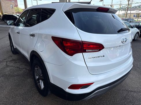 Used 2018 Hyundai Santa Fe Sport image 2